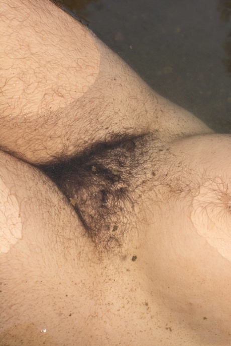 mature wet pussy hot nude pics