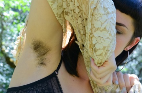 hairy vagina hot picture