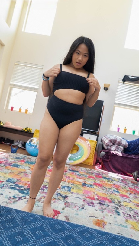 mager ladyboy konst foto