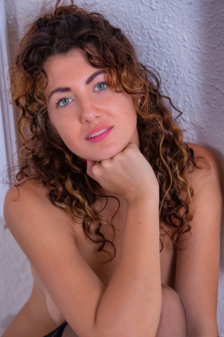 krøllete brunette porn fine bilde