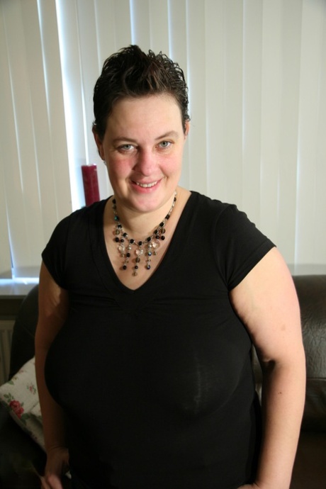 chubby short hair art porn picture