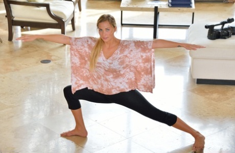 amateur yoga pants perfect images
