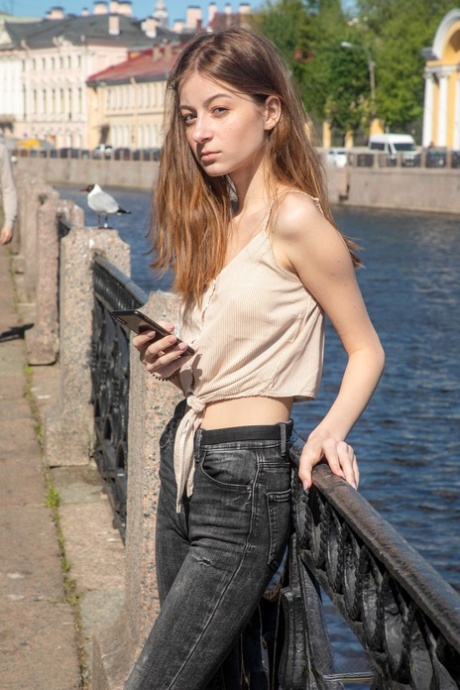 Lia Little sex model picture