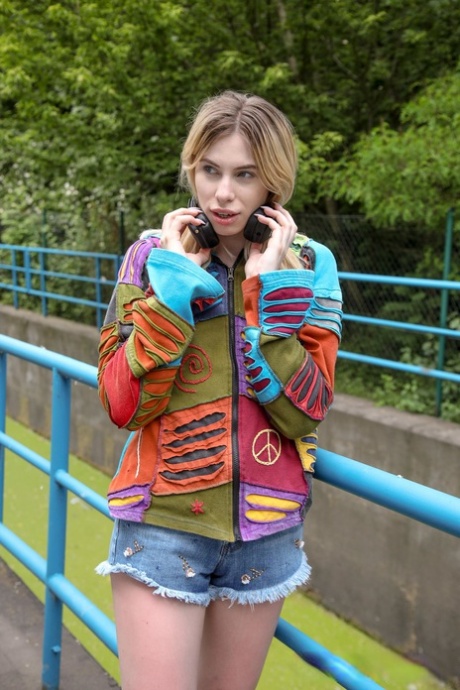 teen public beautiful xxx image
