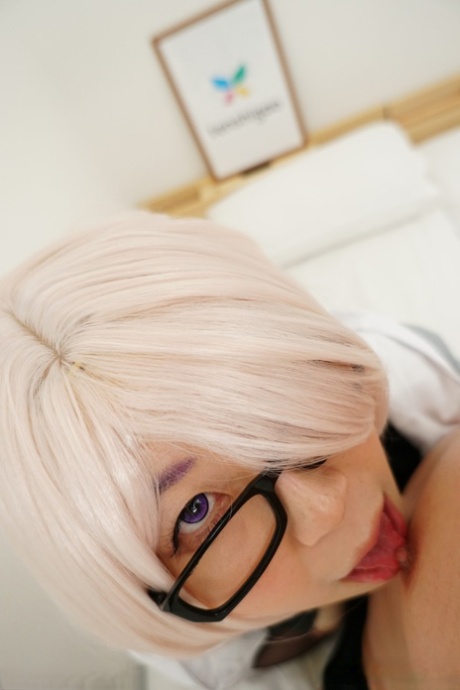 blonde asiatique assez exclusif des photos