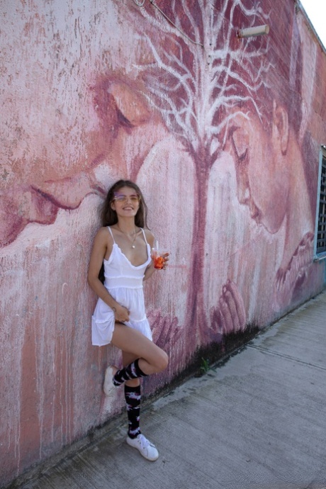 colombian teen free nude galleries