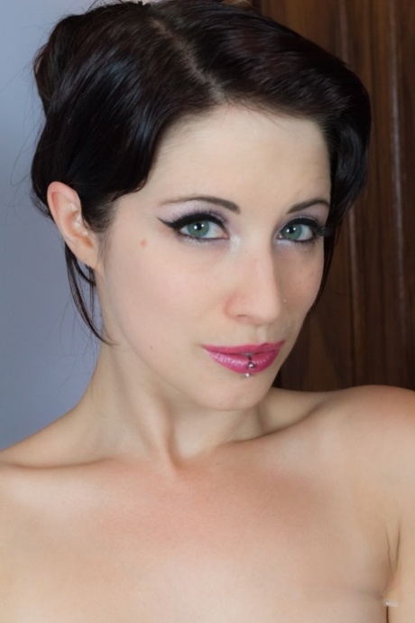 Brookelynne Briar pornstar erotic photo