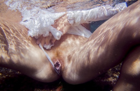 sottacqua pornografico hd img