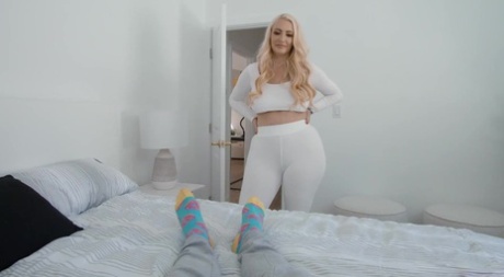 Kate Dee hot pornstar image