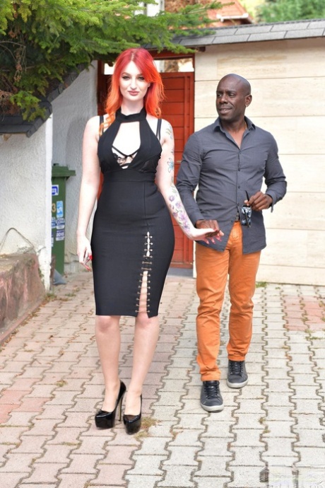 Zara Durose top star images