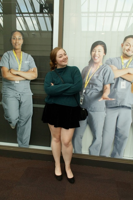 chubby legs porn img