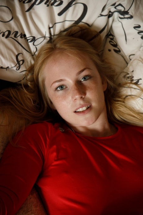 short teen erotic pics