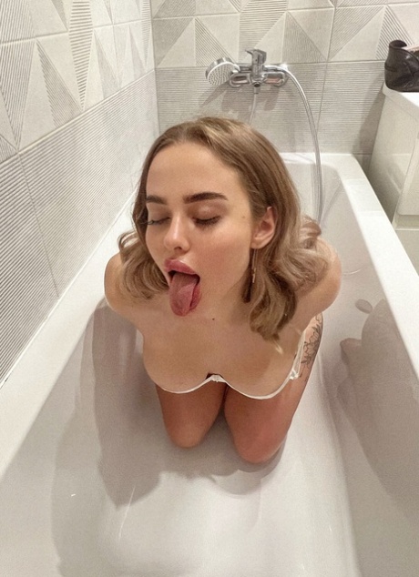 big tits selfie xxx archive
