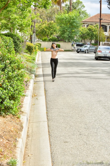 skinny jeans beautiful pictures