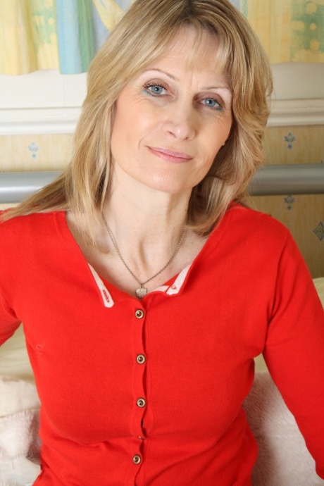 beautiful mature beautiful naked picture