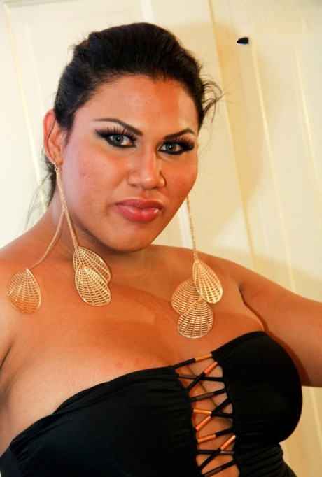 huge shemale beautiful xxx pics
