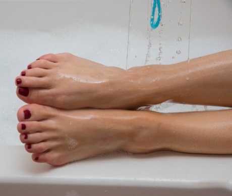 feet close up pornographic pics