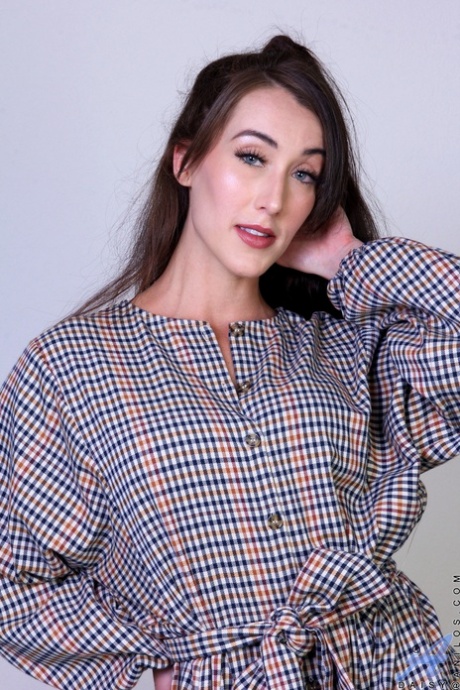 Vivian Foxx star hd images