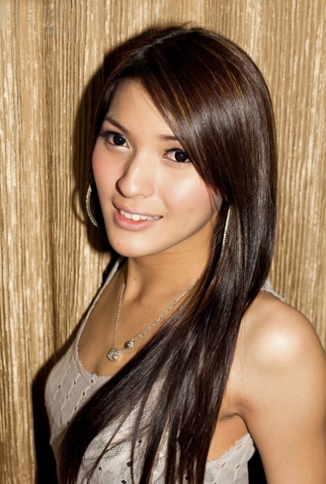 ladyboy di Pattaya nudi img
