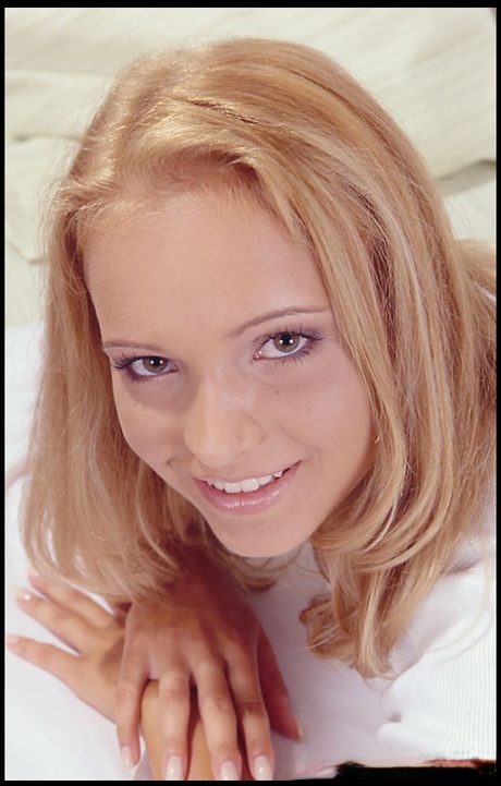 faccia debano nudo xxx archivio
