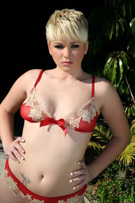 Claudia Downs star nice photos