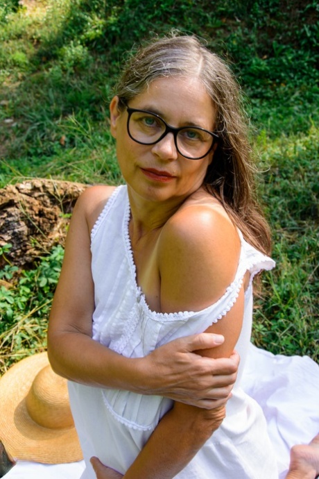 femme au foyer poilue érotique exclusif photos