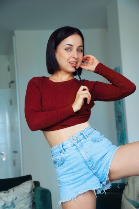 skinny model free sex photo