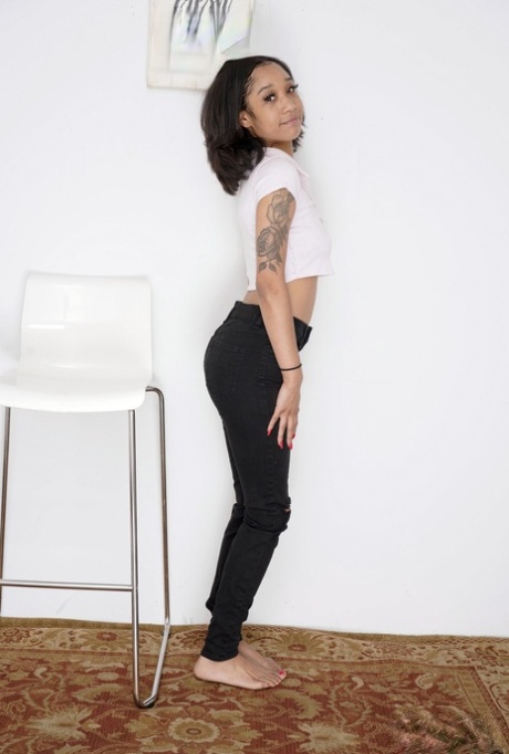 latina solo beautiful naked images