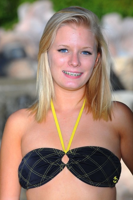 teen braces hot nude picture