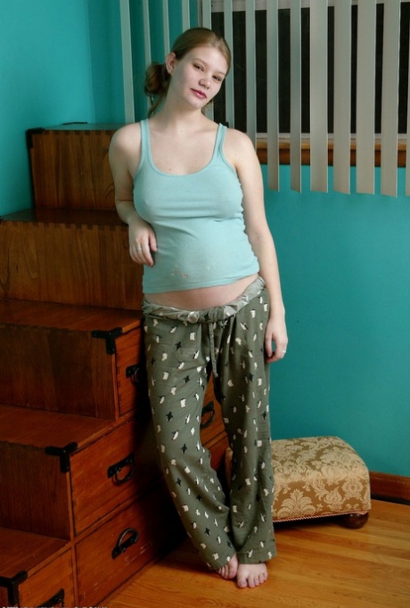 pregnant teen naked archive