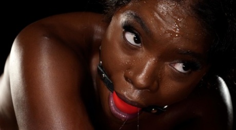 ebony bondage sexy nude archive