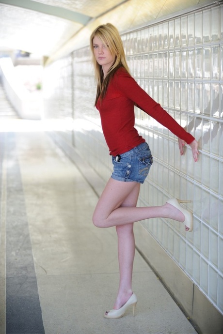 tall skinny teen art nude photos