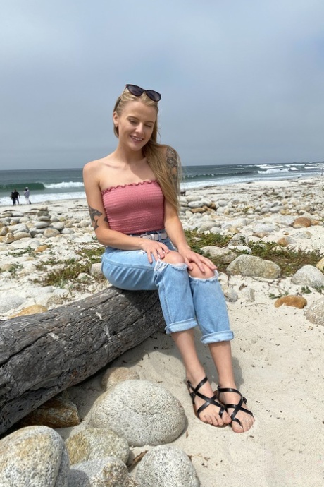 vacation beautiful naked archive