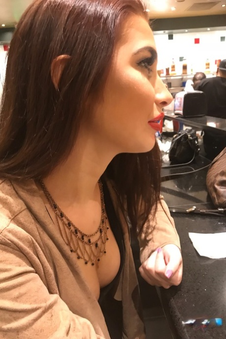 Olivia Nova pornstar best picture