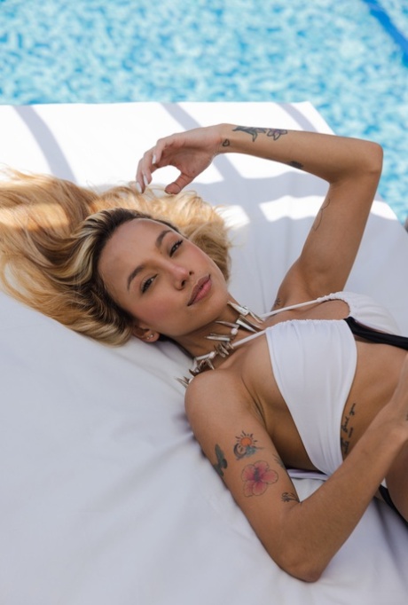 Camila Luna nice pornstar image