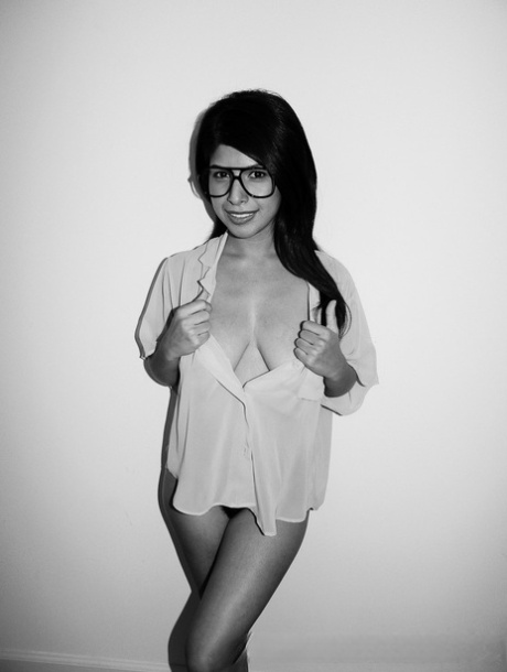 tall latina sex img