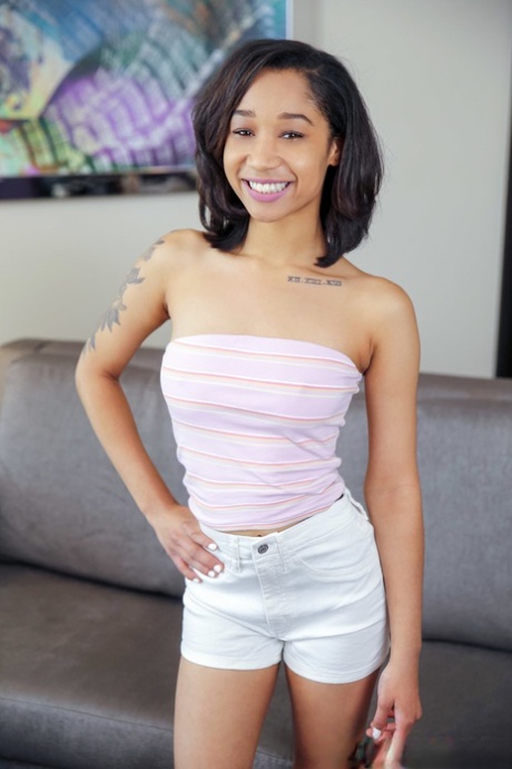 skinny black free sexy pics
