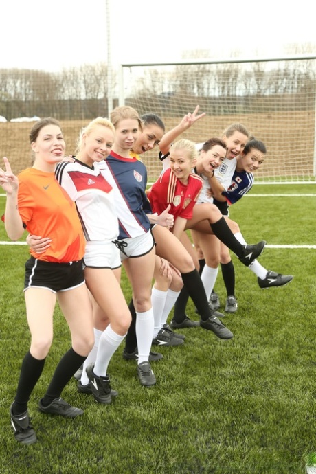 teen orgy hd picture
