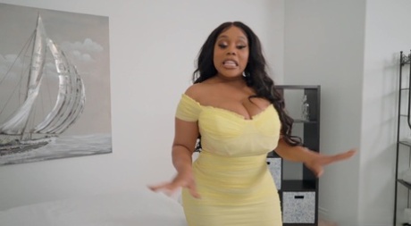 curvy ebony milf hot sexy gallery