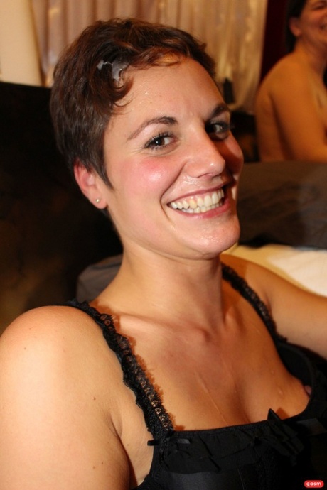 german milf top pic
