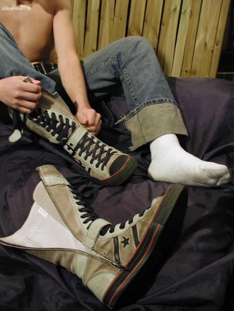 gay feet sexy nudes pictures