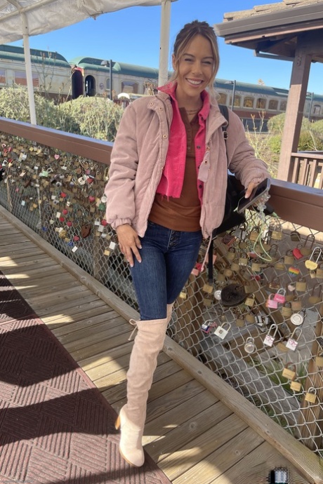tynn blond milf eksklusiv galleri