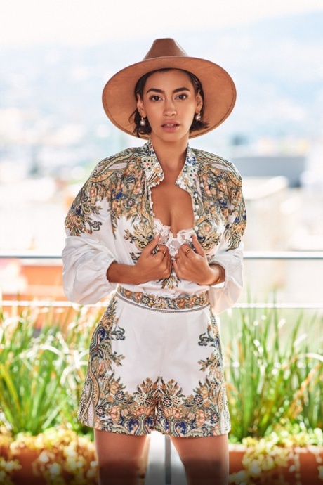 mexican teen perfect pictures