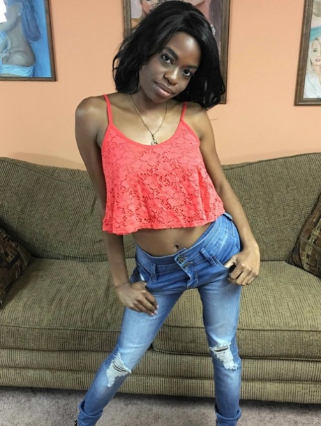transexuelle noire éjacule top magnifique archive