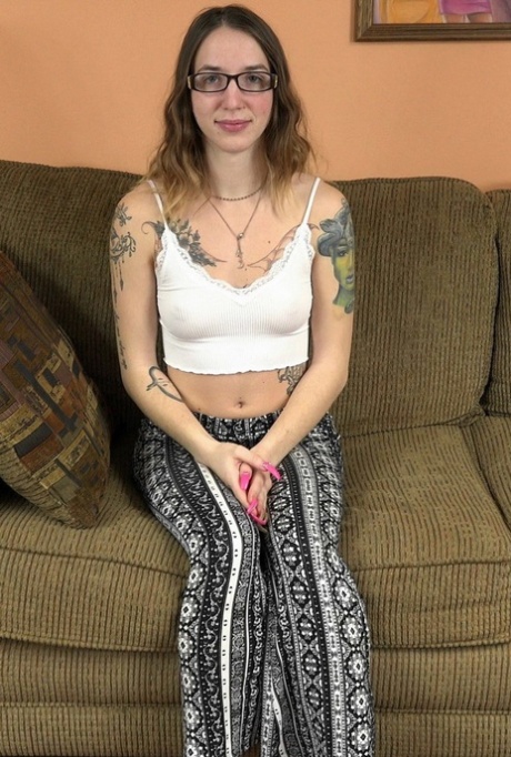 skinny glasses art nude picture