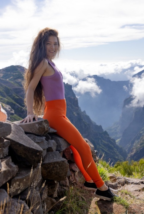 latina yoga pants hot sex images