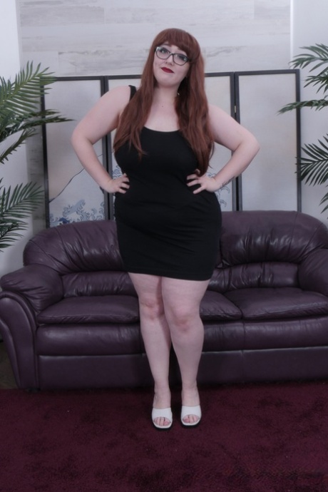 chubby glasses porno pic