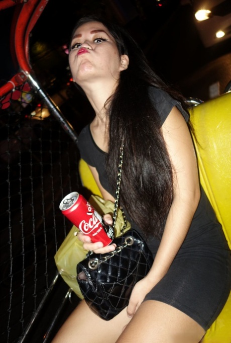 falda asiática xxx bonita galerías