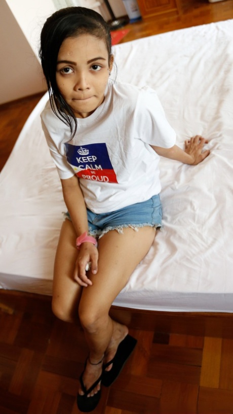 petite asian free naked img