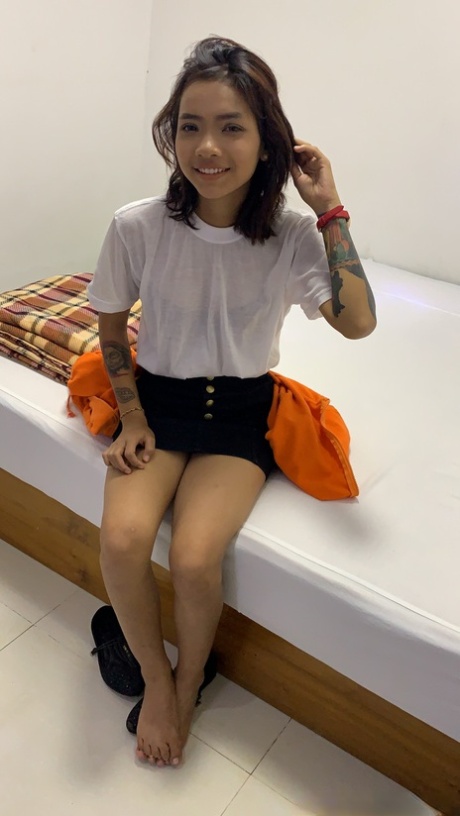 pinay naked archive